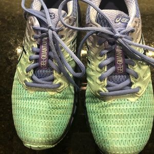 Asics Gel-Quantum180 tennis shoe.  Size 6.5